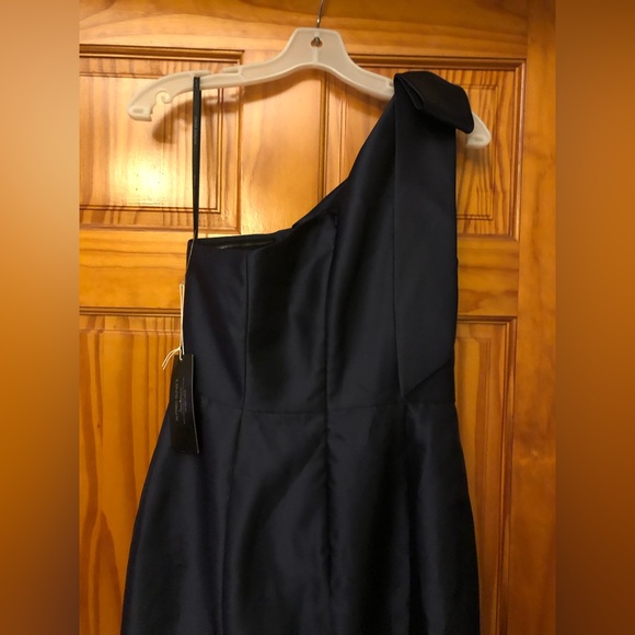ALFRED SUNG
Bow One-Shoulder Satin Trumpet Gown - Picture 9 of 14